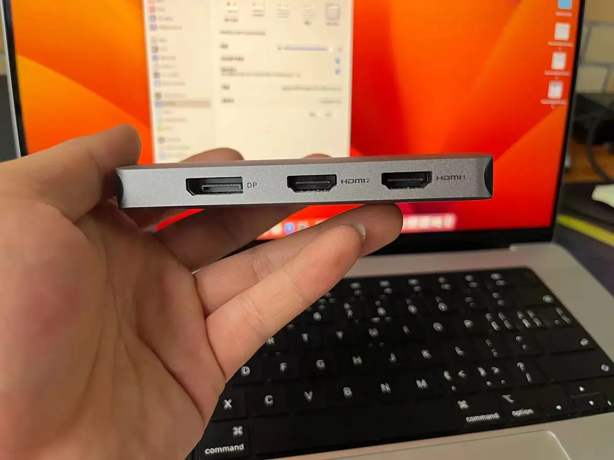 便携式 7合一扩展坞 USB-C转双HDMI/DP/VGA 转接器集线器3个USB2.0接口 兼容win Mac电脑支持 MST转换器