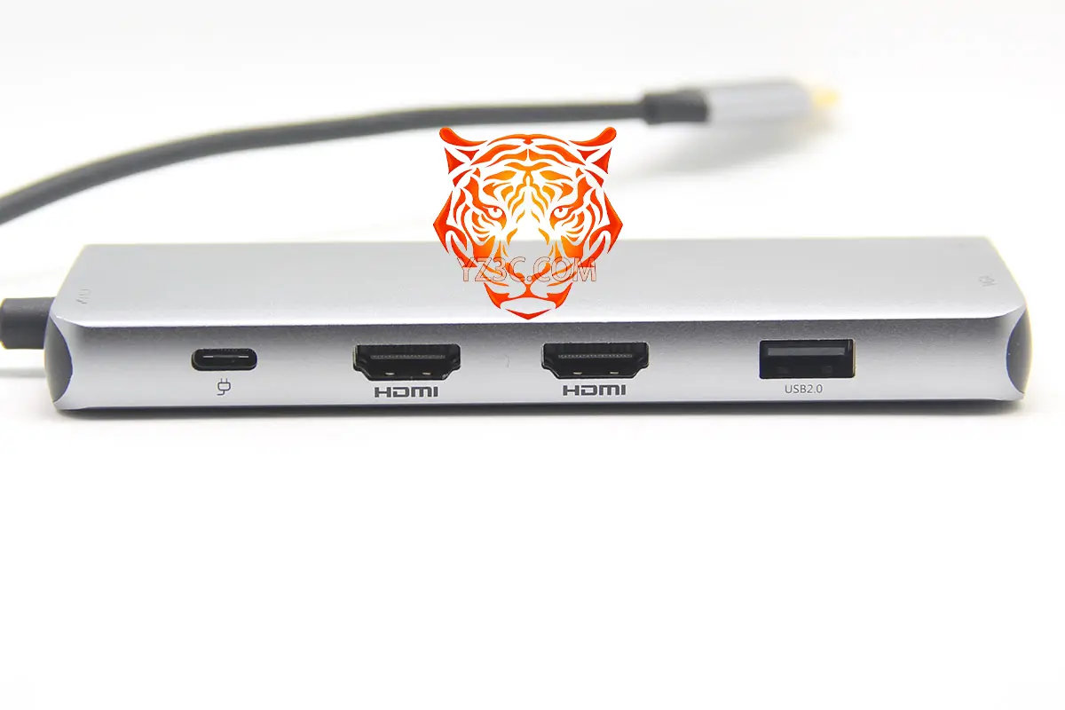 便携式12合1 全功能C扩展坞 USB-C转双HDMI VGA 千兆网卡 4个USB3.0和USB2.0 SD/TF卡 PD供电 外扩3个显示器