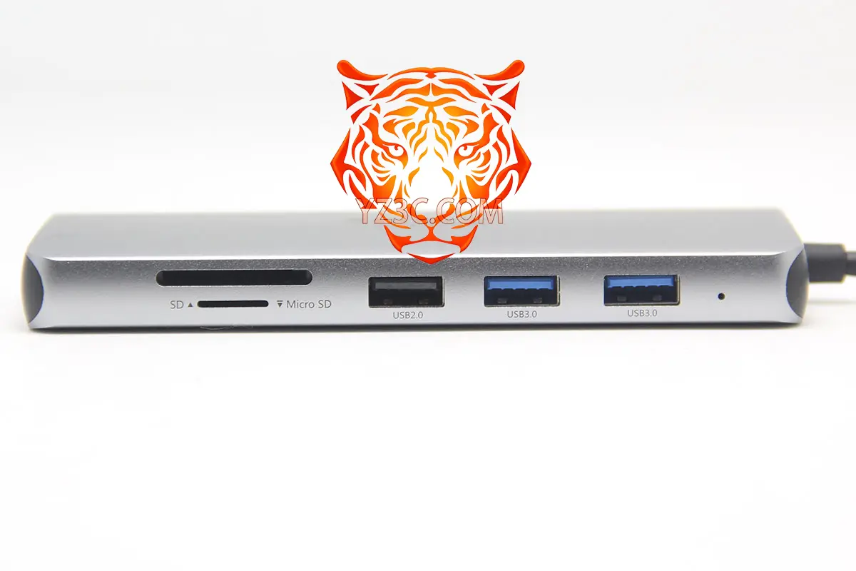 便携式12合1 全功能C扩展坞 USB-C转双HDMI VGA 千兆网卡 4个USB3.0和USB2.0 SD/TF卡 PD供电 外扩3个显示器