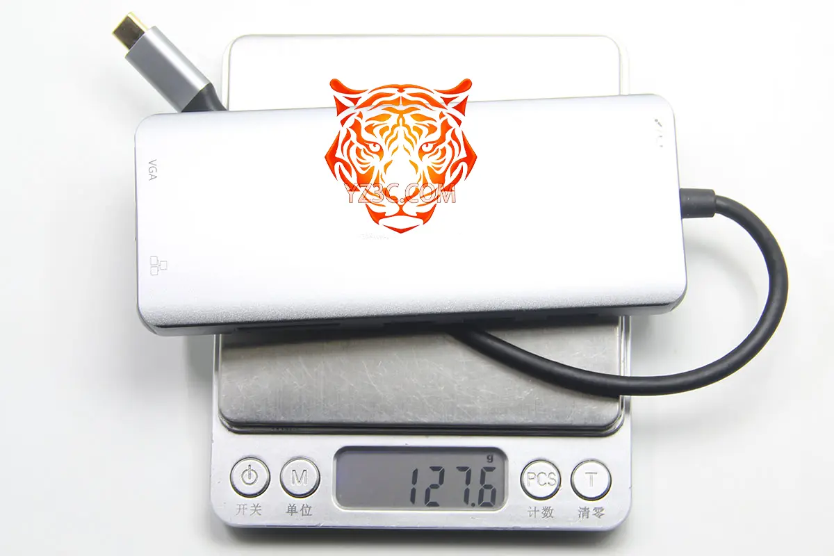 便携式12合1 全功能C扩展坞 USB-C转双HDMI VGA 千兆网卡 4个USB3.0和USB2.0 SD/TF卡 PD供电 外扩3个显示器