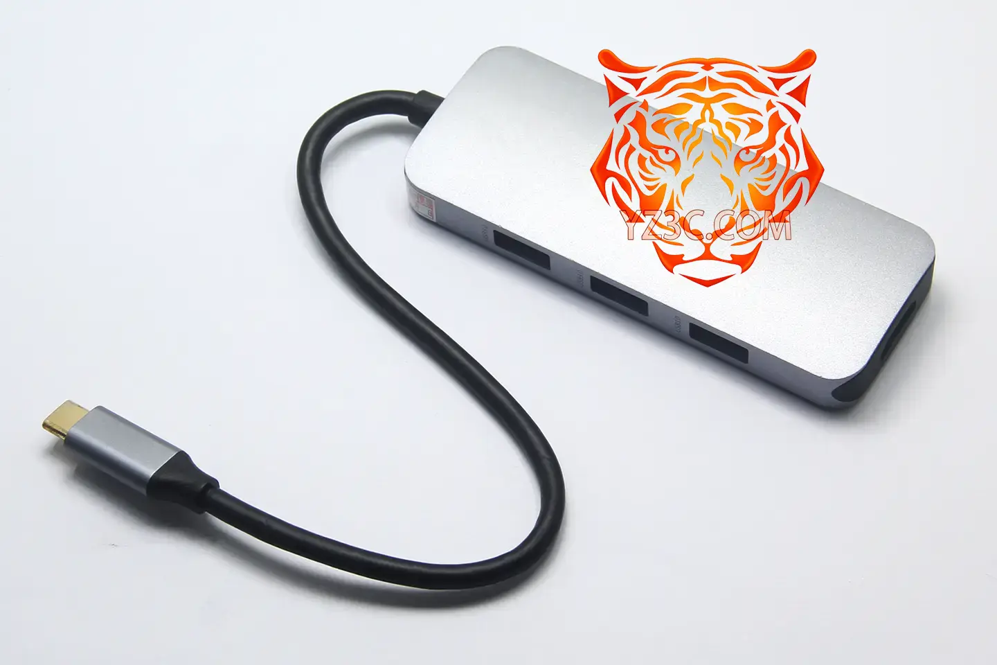 便携式 全功能C 7合1扩展坞支持Windows/Macos/三星DEX/等系统外扩HDMI 4K 30hz 3个USB3.0 SD卡插槽