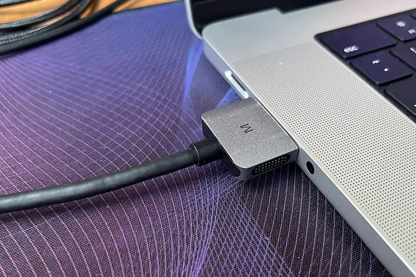 便携式 苹果Macbook Air Pro笔记本电脑专用扩展坞 外接双4k 60hz显示器 千兆网卡 SD卡槽 USB3.0接口 3.5mm等