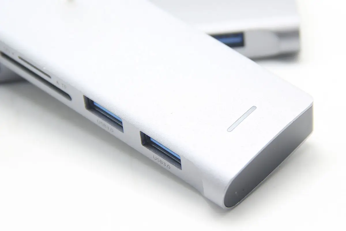 便携式苹果笔记本专用扩展坞 Macbookpro Air 多功能高速集线器转换器外扩多个USB3.0/SD卡/HDMI 外接双4K 60hz