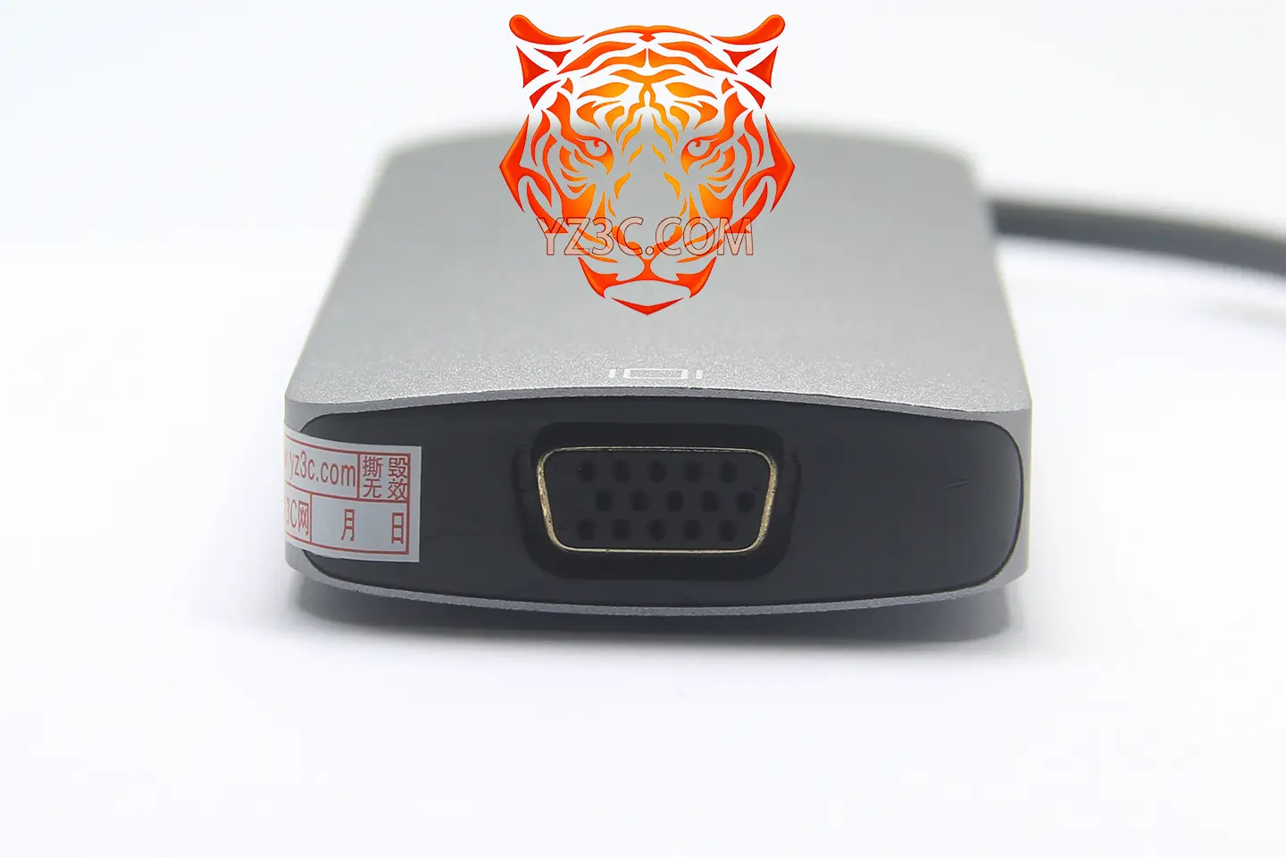 便携式 全功能C 8合1扩展坞 支持Windows/Macos/三星DEX/等系统外扩HDMI 4K 30hz 3个USB3.0 SD卡插槽