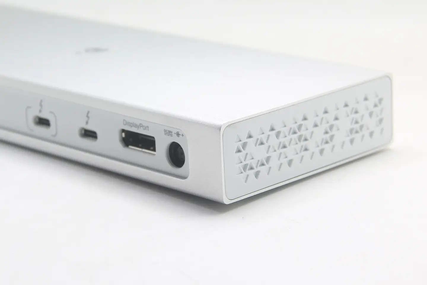 IOGEAR Thunderbolt雷电扩展坞85瓦PD供电 外扩单5k或双4k 60hz 千兆网卡 2个USB3.0 1个USB-C 3.5mm耳机口