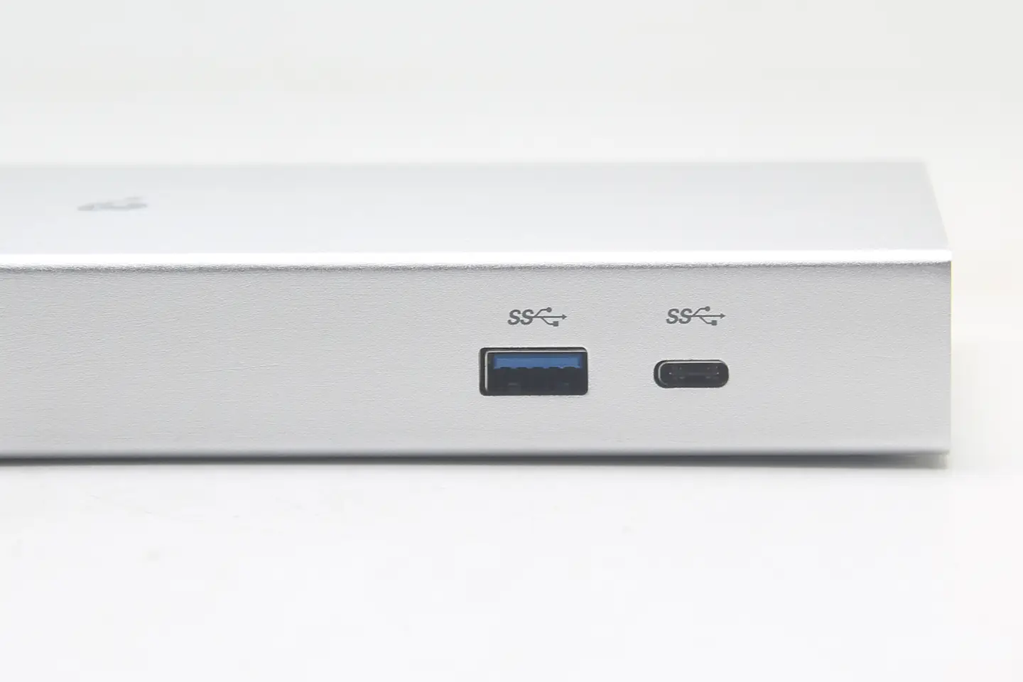 IOGEAR Thunderbolt雷电扩展坞85瓦PD供电 外扩单5k或双4k 60hz 千兆网卡 2个USB3.0 1个USB-C 3.5mm耳机口