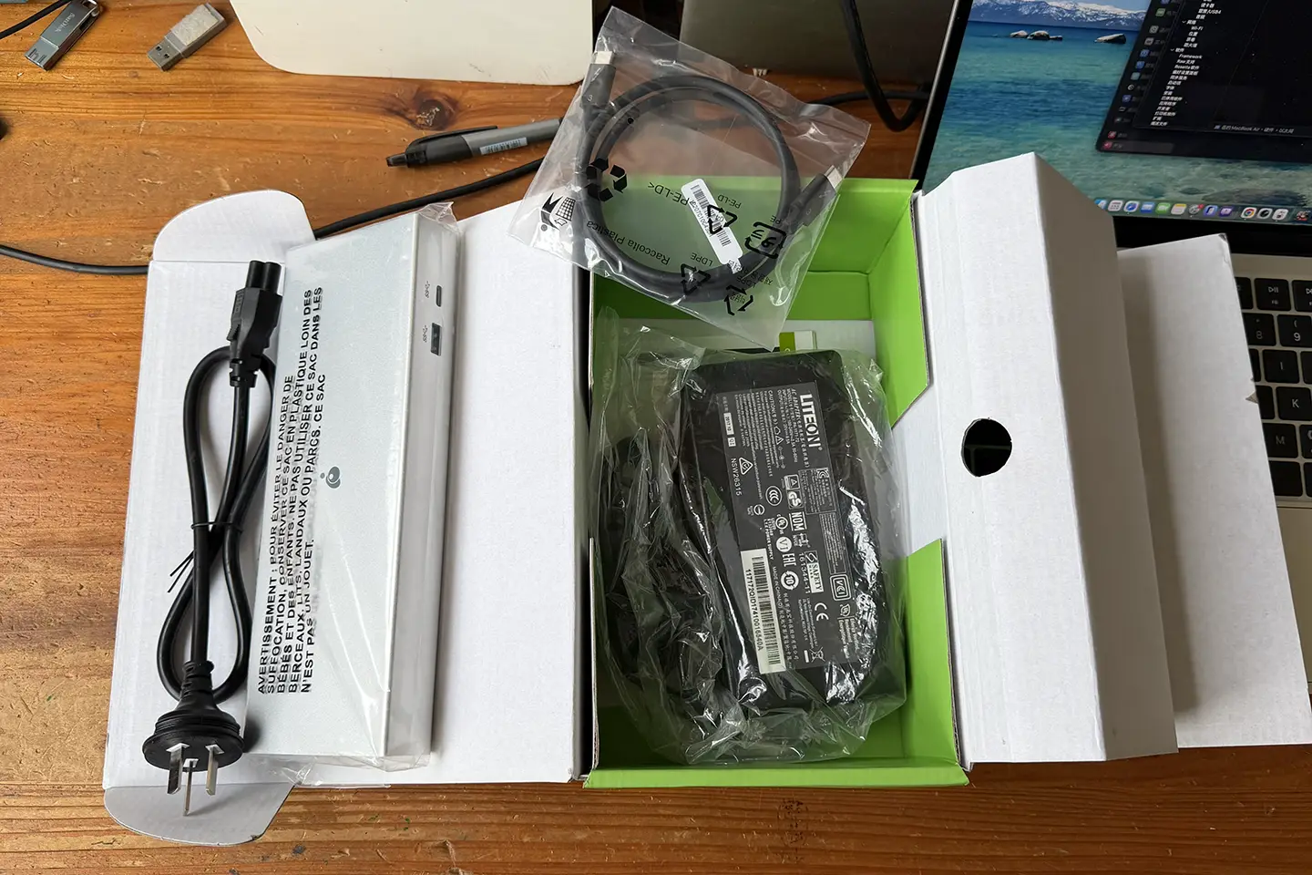IOGEAR Thunderbolt雷电扩展坞85瓦PD供电 外扩单5k或双4k 60hz 千兆网卡 2个USB3.0 1个USB-C 3.5mm耳机口