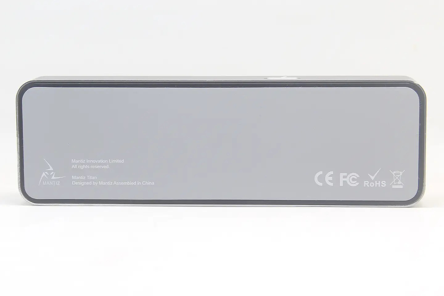 原装 MANTIZ 雷电3/4/5/C扩展坞 85瓦PD供电 外扩双DP和HDMI和VGA 双4K 60hz 雷电通道千兆网卡 USB3.0 原装 MANTIZ 雷电3/4/5/C扩展坞 85瓦PD供电 外扩双DP和HDMI和VGA 双4K 60hz 雷电通道千兆网卡 USB3.0