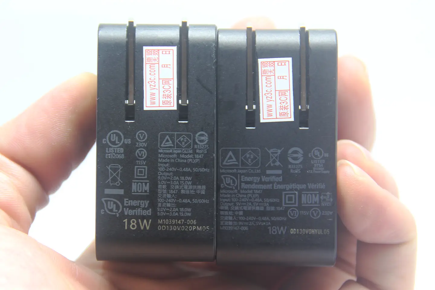 原装微软PD18瓦/23瓦 充电器 小巧折叠插脚 微软1847/微软2011 适用Surface Duo iPhone等手机平板 原装微软PD18瓦/23瓦 充电器 小巧折叠插脚 微软1847/微软2011 适用Surface Duo iPhone等手机平板