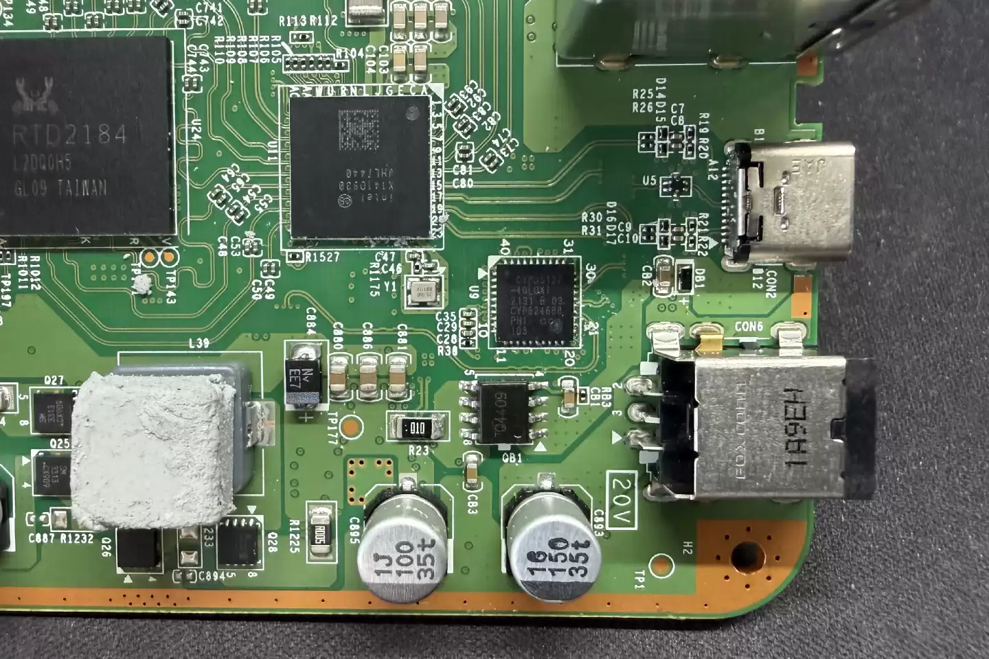 肯新通 Kensington SD5600T 双4K显示输出 雷电C与USB-C混合型扩展坞 主板高清拆解图片