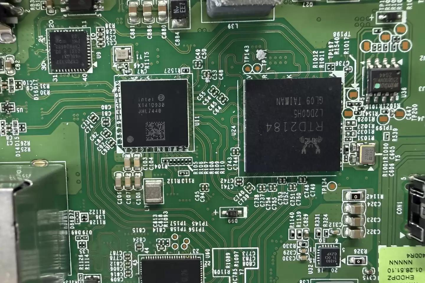 肯新通 Kensington SD5600T 双4K显示输出 雷电C与USB-C混合型扩展坞 主板高清拆解图片