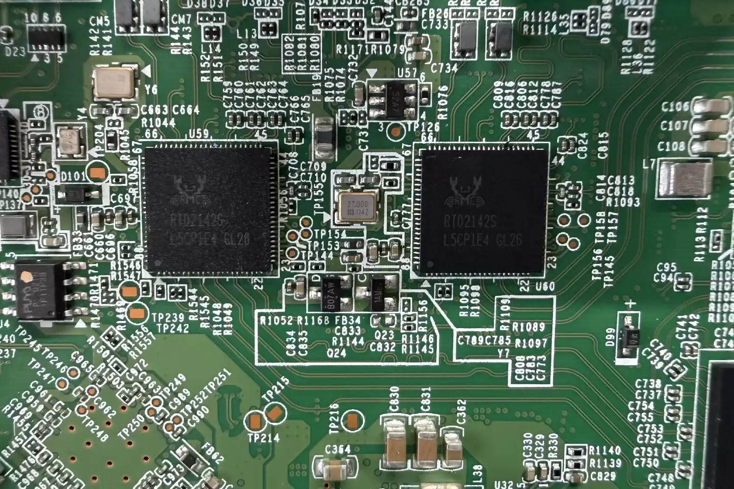 肯新通 Kensington SD5600T 双4K显示输出 雷电C与USB-C混合型扩展坞 主板高清拆解图片