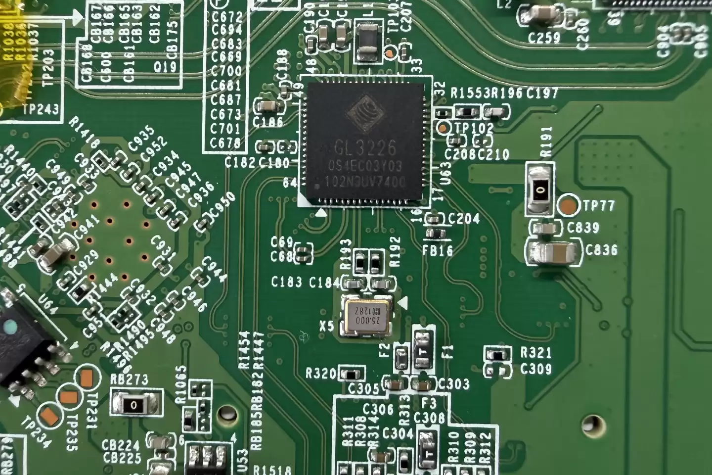 肯新通 Kensington SD5600T 双4K显示输出 雷电C与USB-C混合型扩展坞 主板高清拆解图片
