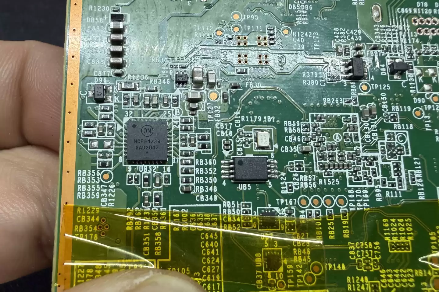 肯新通 Kensington SD5600T 双4K显示输出 雷电C与USB-C混合型扩展坞 主板高清拆解图片